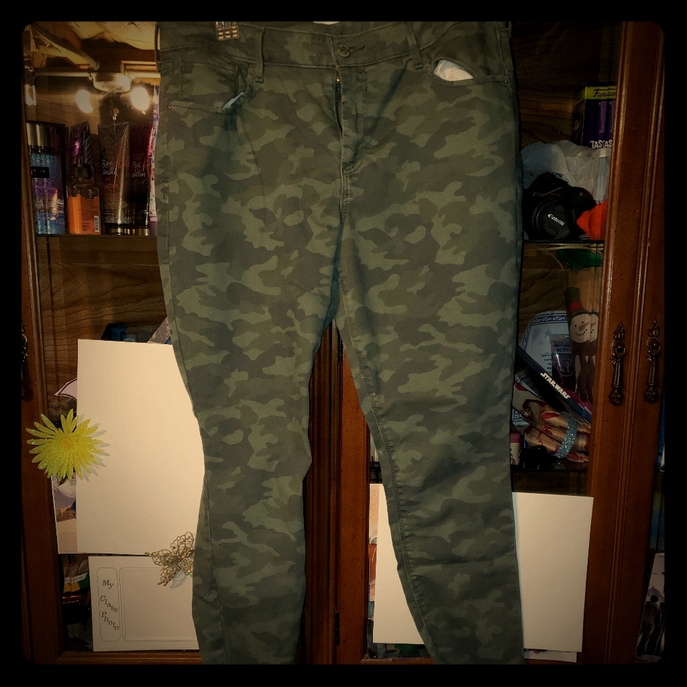 Old navy skinny superstar pants